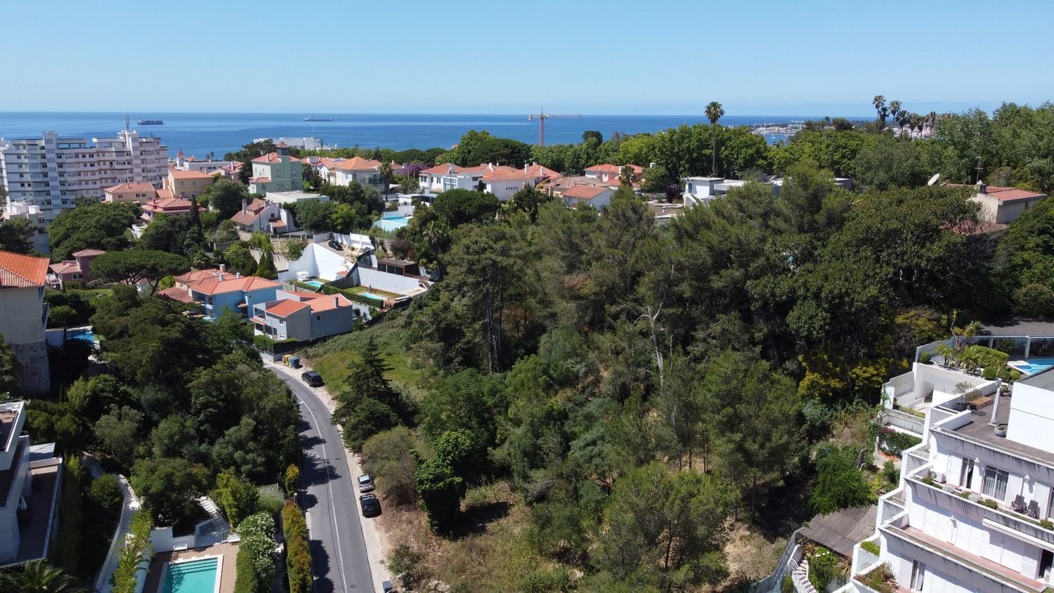 1670m² Land in Cascais, Portugal No. 109707