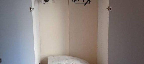 2-salle Appartement à Milan, Italy No. 244389 11