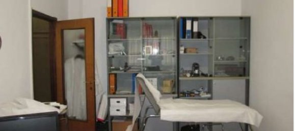 63m² Office in Milan, Italy No. 358993 5