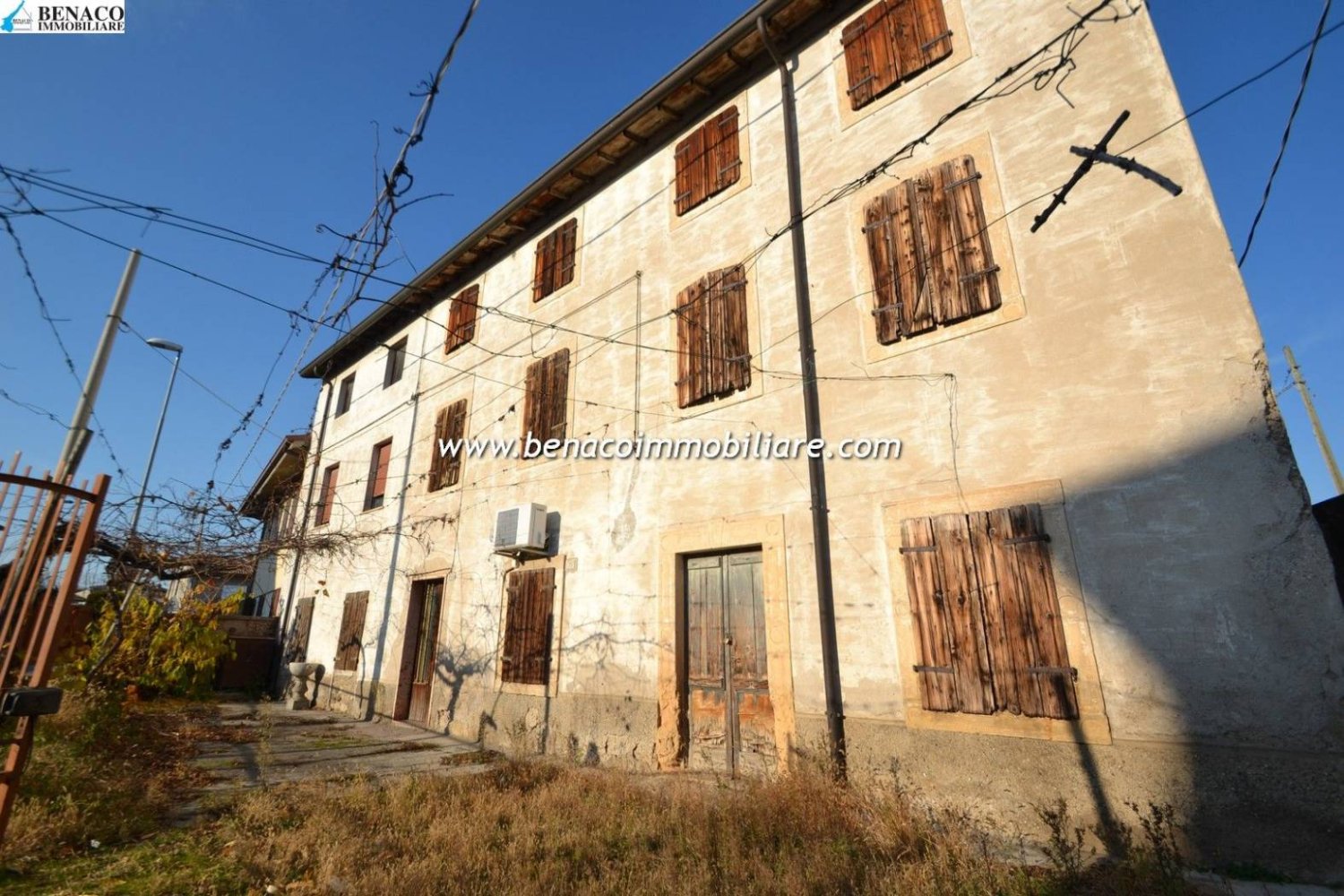 Дом с 6 спальнями в Бардолино, Италия № 216846