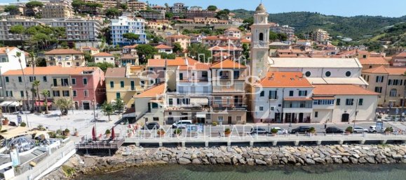 1 Schlafzimmer Wohnung in Santo Stefano al Mare, Italy, Nr. 131144 3