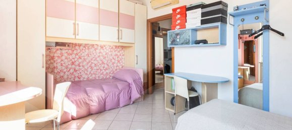 3 rooms Apartment in Mariano Comense, Italy No. 21014 19