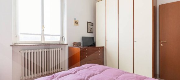 3 rooms Apartment in Mariano Comense, Italy No. 21014 31