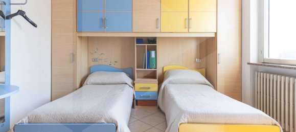 3 rooms Apartment in Mariano Comense, Italy No. 21014 16