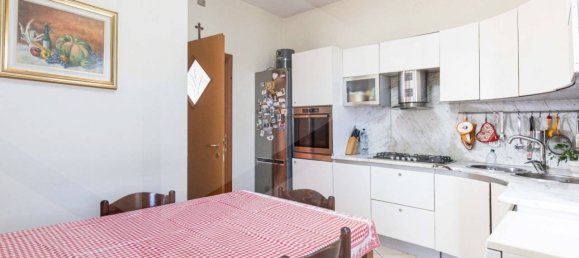 3 rooms Apartment in Mariano Comense, Italy No. 21014 35