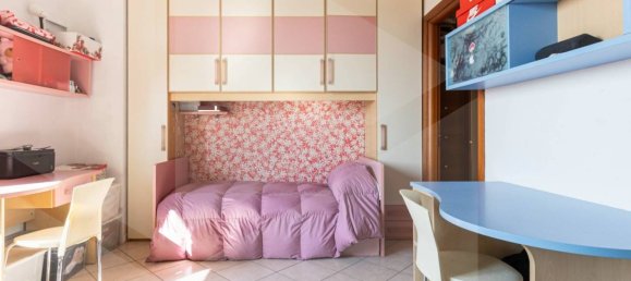 3 rooms Apartment in Mariano Comense, Italy No. 21014 17