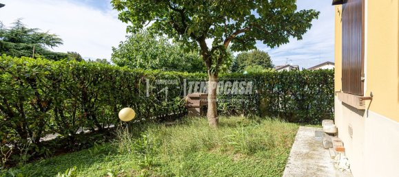 3 Schlafzimmer Doppelhaus in Reggio Emilia, Italy, Nr. 349373 24