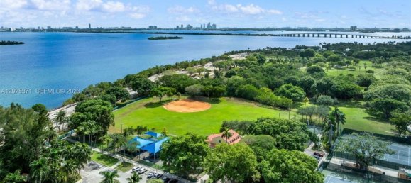 hotel en venta en Miami, Miami-Dade, Florida, USA № 614987 14