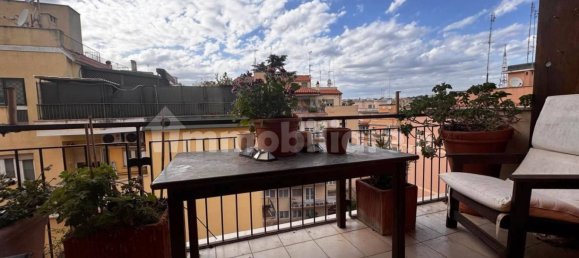4 bedrooms Apartment in Rome, Italy No. 333647 2