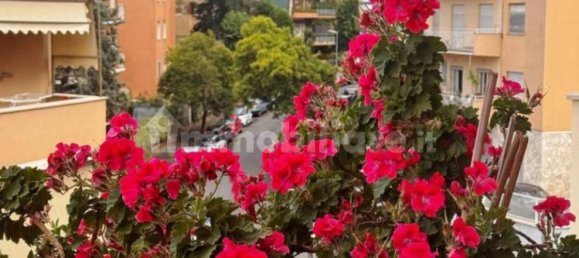 4 bedrooms Apartment in Rome, Italy No. 333647 4