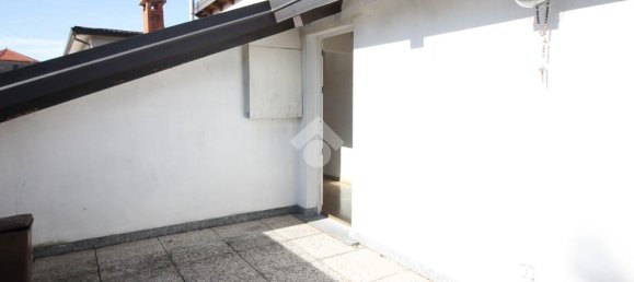 Квартира с 3 комнатами в Мальнате, Италия № 156954 2