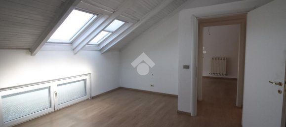 Квартира с 3 комнатами в Мальнате, Италия № 156954 11