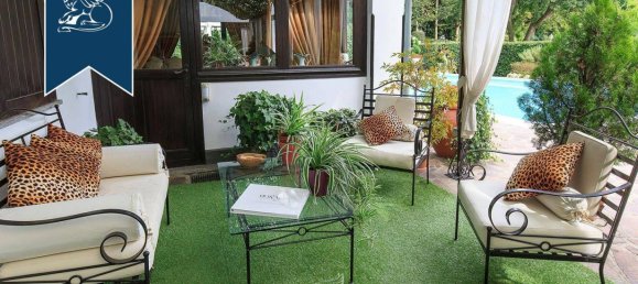 5 bedrooms Villa in Vermezzo con Zelo, Italy No. 333086 26