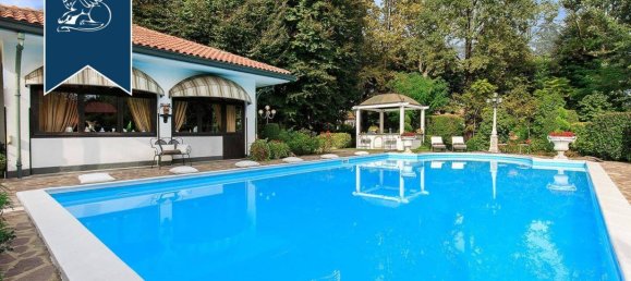 5 bedrooms Villa in Vermezzo con Zelo, Italy No. 333086 20