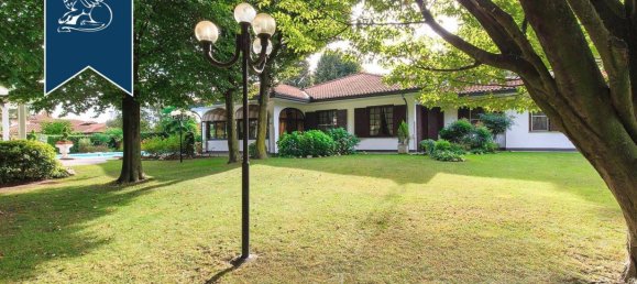 5 bedrooms Villa in Vermezzo con Zelo, Italy No. 333086 11