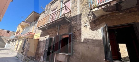 4 bedrooms House in Mariglianella, Italy No. 195815 22