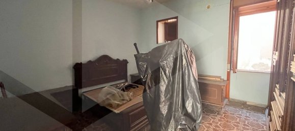 4 bedrooms House in Mariglianella, Italy No. 195815 6