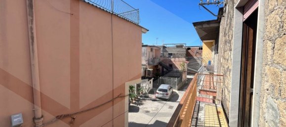 4 bedrooms House in Mariglianella, Italy No. 195815 21