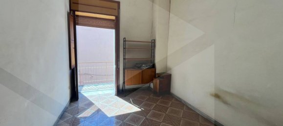 4 bedrooms House in Mariglianella, Italy No. 195815 17