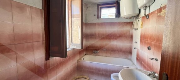 4 bedrooms House in Mariglianella, Italy No. 195815 24