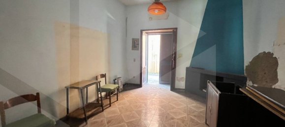 4 bedrooms House in Mariglianella, Italy No. 195815 13