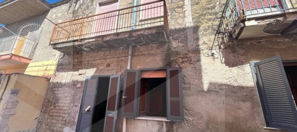 4 bedrooms House in Mariglianella, Italy No. 195815 16