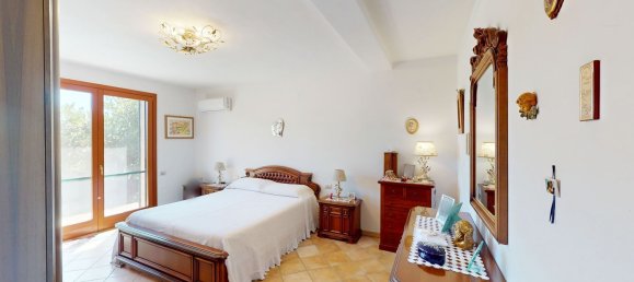 Вилла с 9 спальнями в Камерата Пичена, Италия № 343284 2