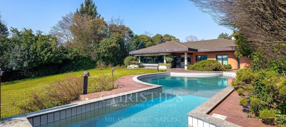 Villa de 11 habitaciónes en Peschiera Borromeo, Italy No. 2549 31