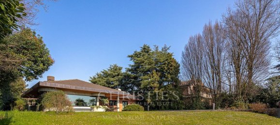 Villa de 11 habitaciónes en Peschiera Borromeo, Italy No. 2549 30