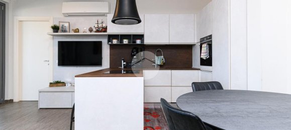 2 Schlafzimmer Wohnung in Rome, Italy, Nr. 139087 4