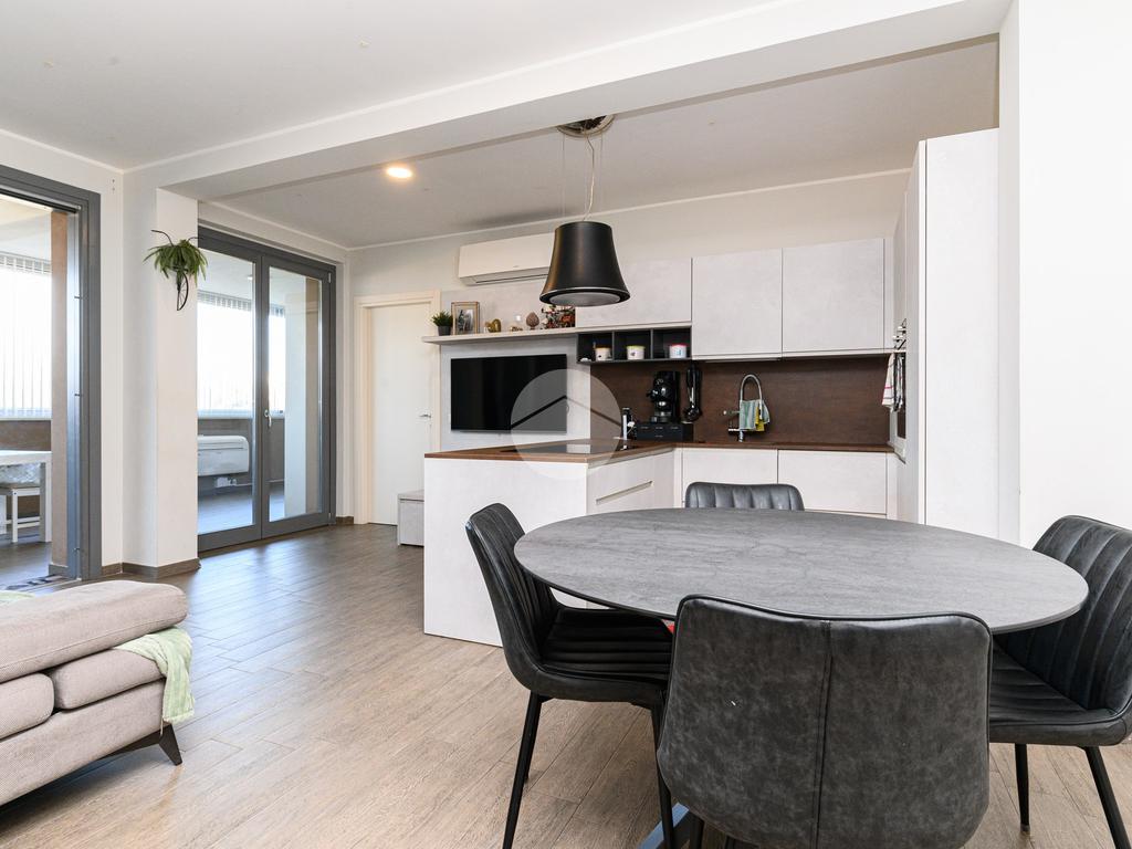 2 Schlafzimmer Wohnung in Rome, Italy, Nr. 139087