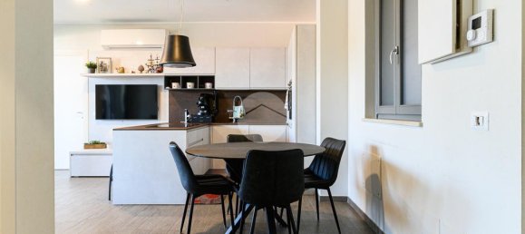 2 Schlafzimmer Wohnung in Rome, Italy, Nr. 139087 2