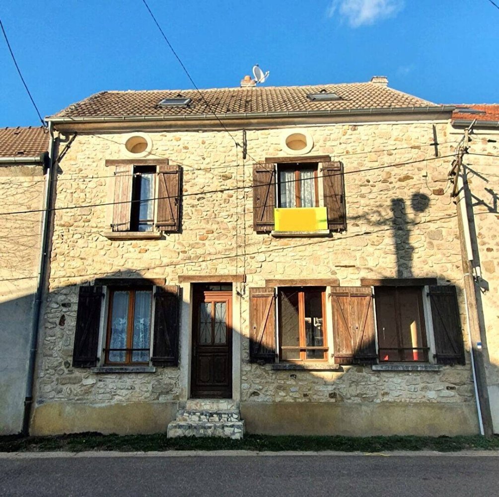 Casa de 5 dormitorios en Chateau-Thierry, France No. 97338