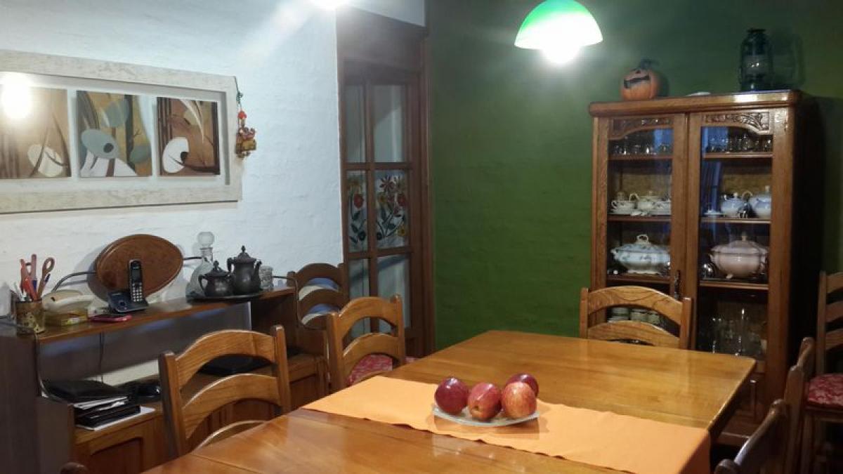 2 bedrooms House in Almirante Brown, Argentina No. 77867