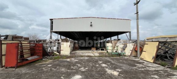 1500m² Warehouse in Rosciano, Italy No. 69192 21