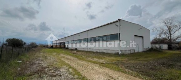 1500m² Warehouse in Rosciano, Italy No. 69192 3