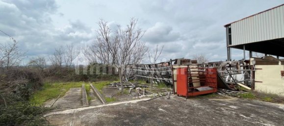 1500m² Warehouse in Rosciano, Italy No. 69192 18