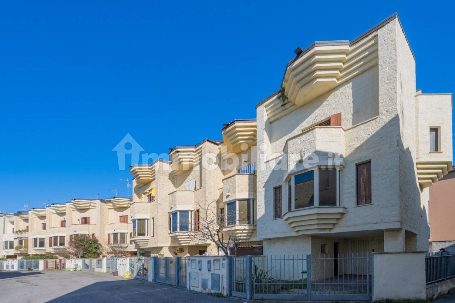 2 Schlafzimmer Villa in Cremona, Italy, Nr. 228335