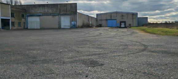 Propiedad comercial en Tricot, France 12156 m² No. 251787 6