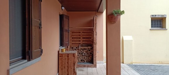4 rooms House in San Prospero, Italy No. 295662 7