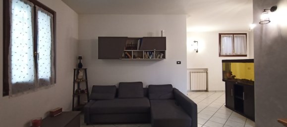 4 rooms House in San Prospero, Italy No. 295662 11