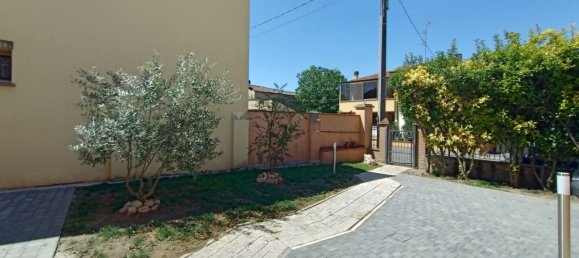 4 rooms House in San Prospero, Italy No. 295662 6