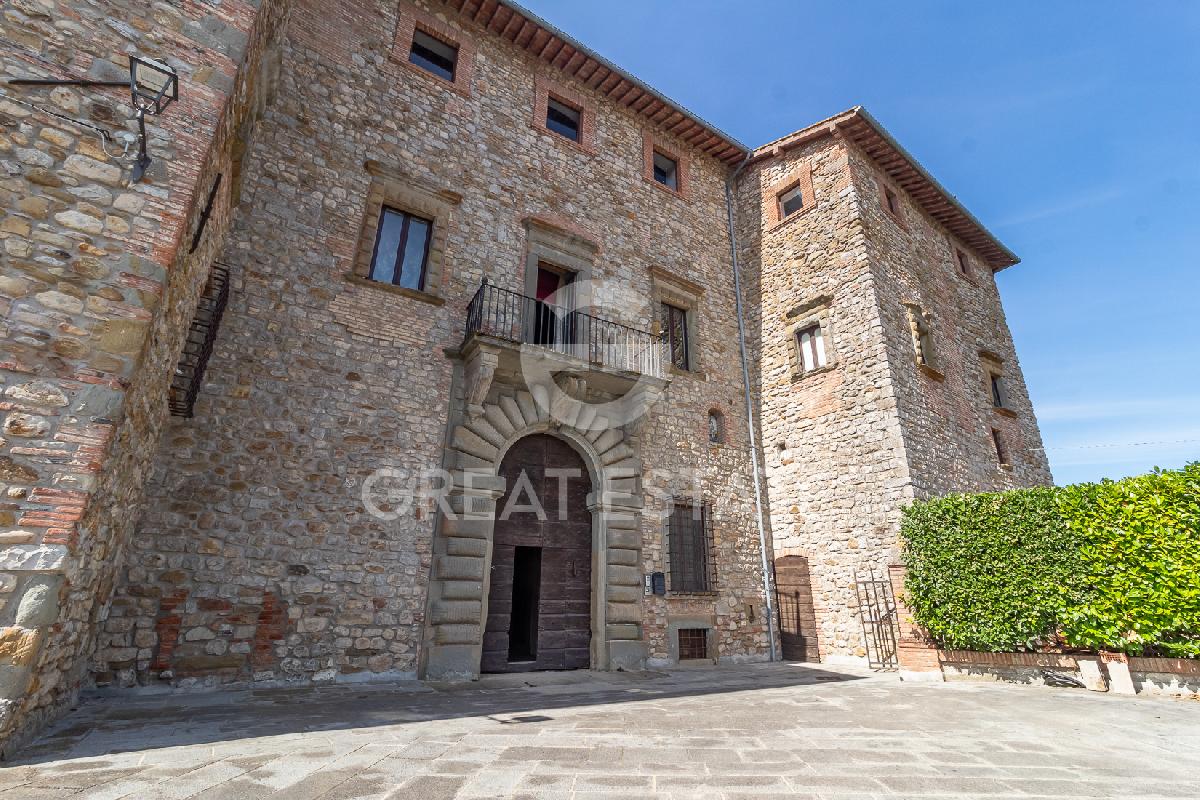 11 bedrooms Castles in Fabro, Italy No. 154335