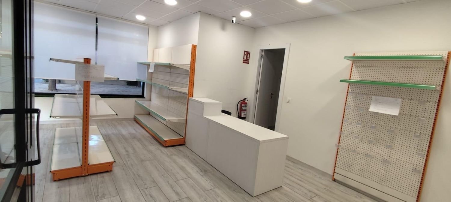 84m² Commercial property in Zaragoza, Spain No. 258770