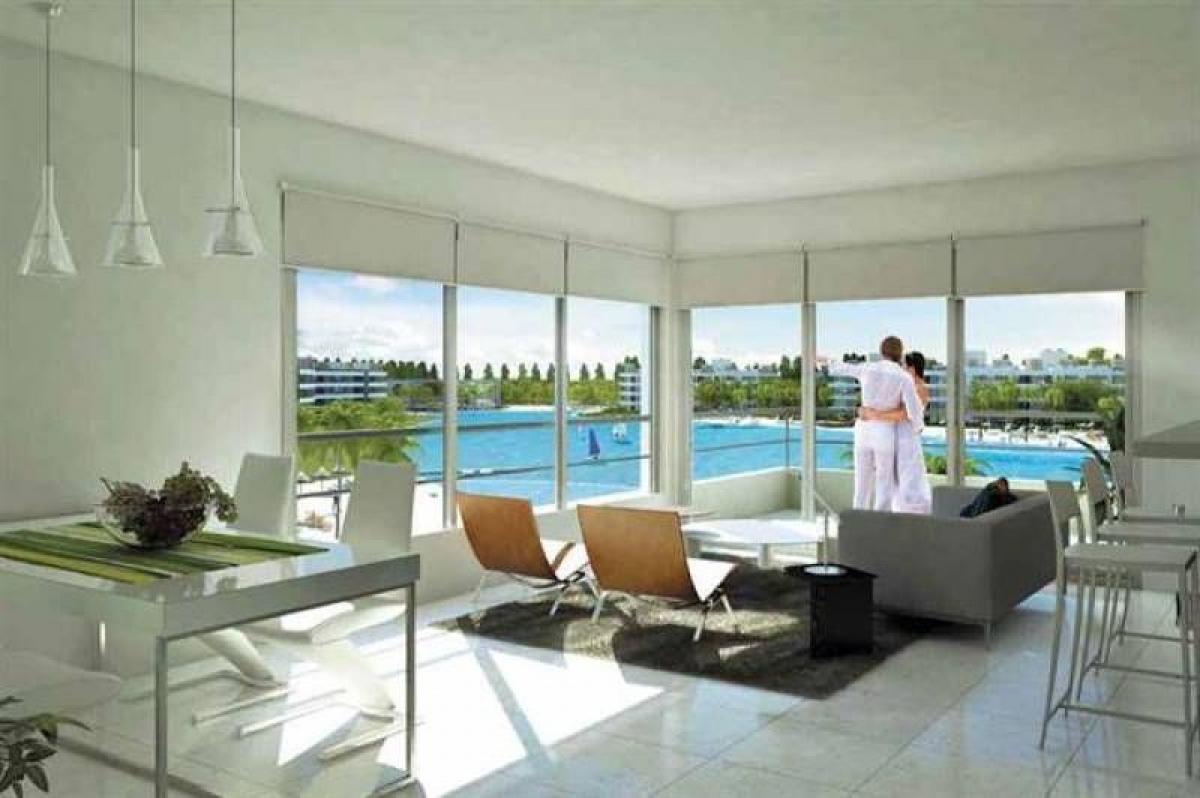 Квартира с 3 спальнями в Пилар, Аргентина № 84021