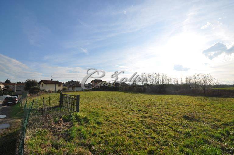 3100m² Land in Cermenate, Italy No. 119880