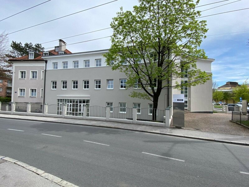 Escritório de 6 divisões em Salzburg, Austria N.º 221391