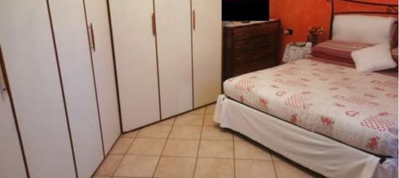 3 rooms Apartment in Somma Lombardo, Italy No. 334164 9