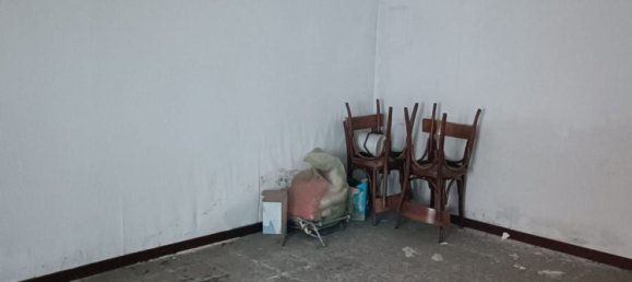 2 bedrooms House in Samarate, Italy No. 361270 4