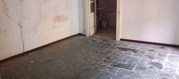 2 bedrooms House in Samarate, Italy No. 361270 5